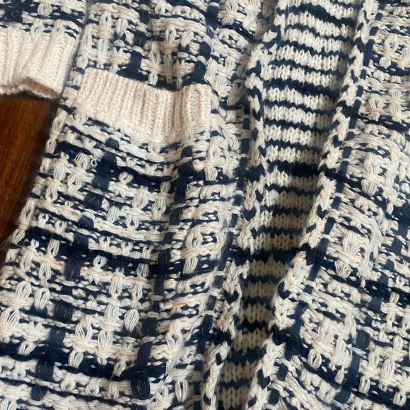 Michelle Nicole Sweater Cardigan. Size Medium. - Picture 2 of 3